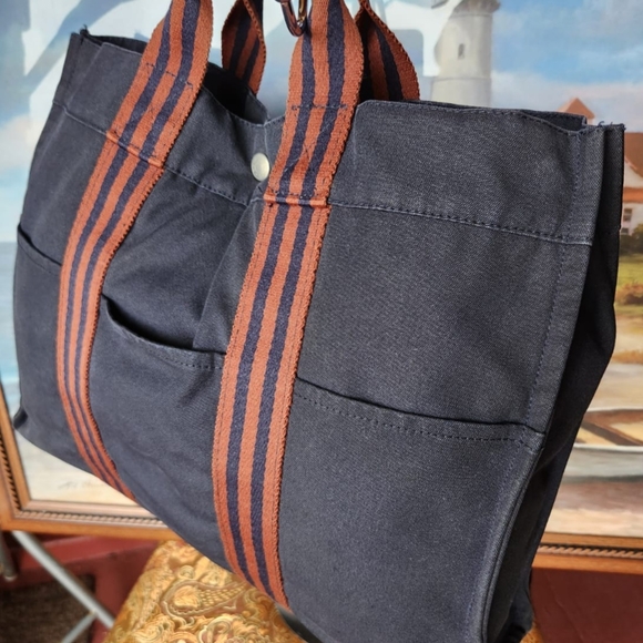 Authentic Hermes Fourre Navy Blue and Brown Canvas Tote Bag with Sturdy Design - Picture 5 of 16
